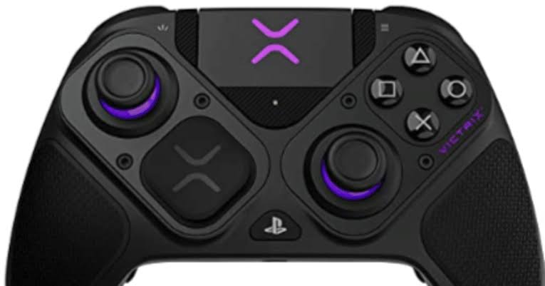 [Fighting game] It’s amazing how some people can play fighting games with a pad.